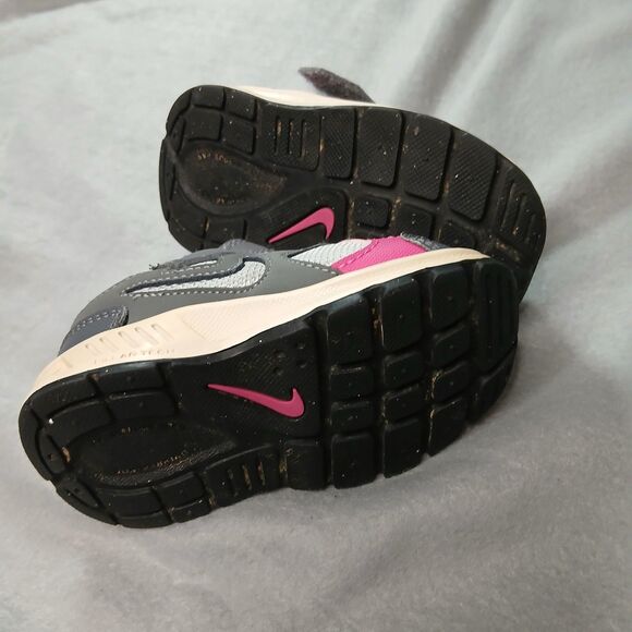 Nike Advantage Runner Sneakers Pink Gray Running Walking Shoes Toddler sz: 5C - Picture 6 of 7